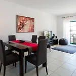 2-b Sleeps 6 Pool Parking Apartament *