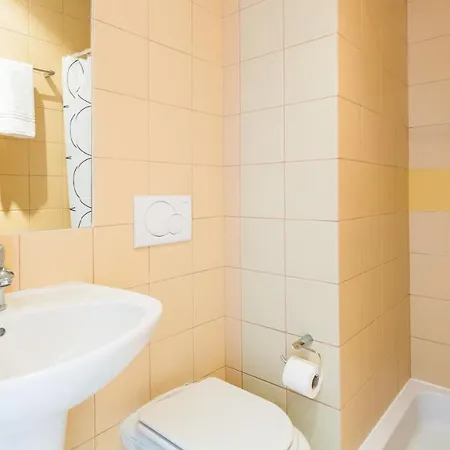 2-b Sleeps 6 Pool Parking * Albufeira